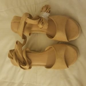 ZBY womens shoes size 9.5